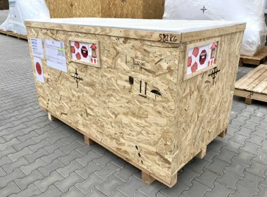 Überseekiste mit Stoß- und Kippindikatoren - IPPC konforme Verpackung für sensible Exportgüter